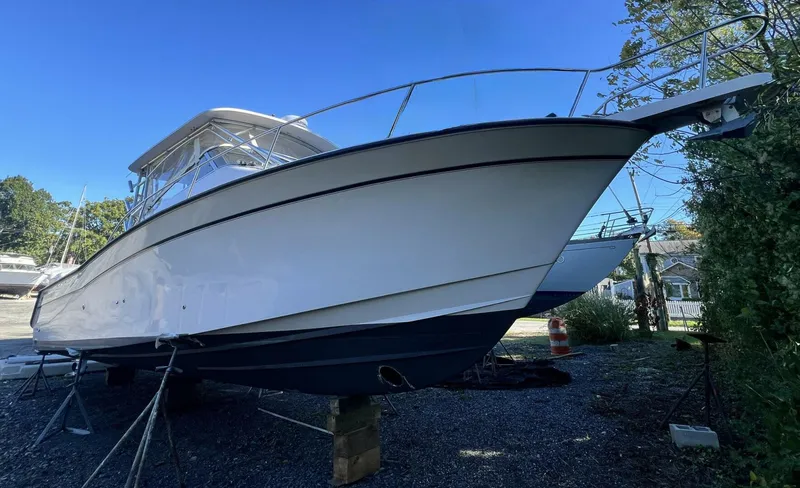 Slide: The Image of Grady-White Express 330 2004 - 5747061