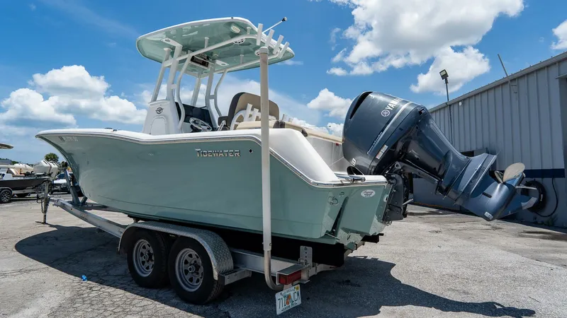 Slide: The Image of Tidewater LXF / SS 2020 - 5800599