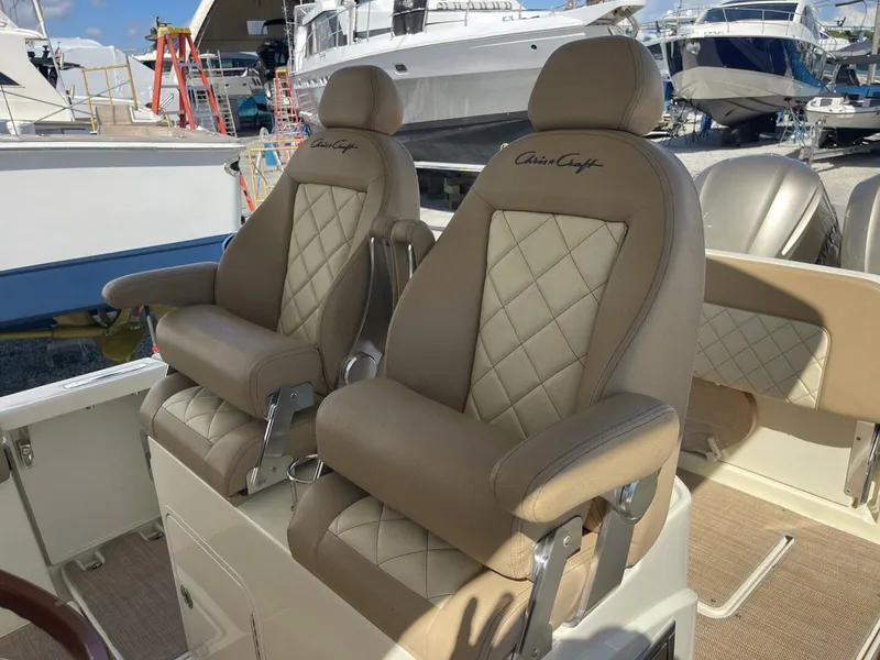 Slide: The Image of Chris-Craft Catalina 30 2020 - 5754988