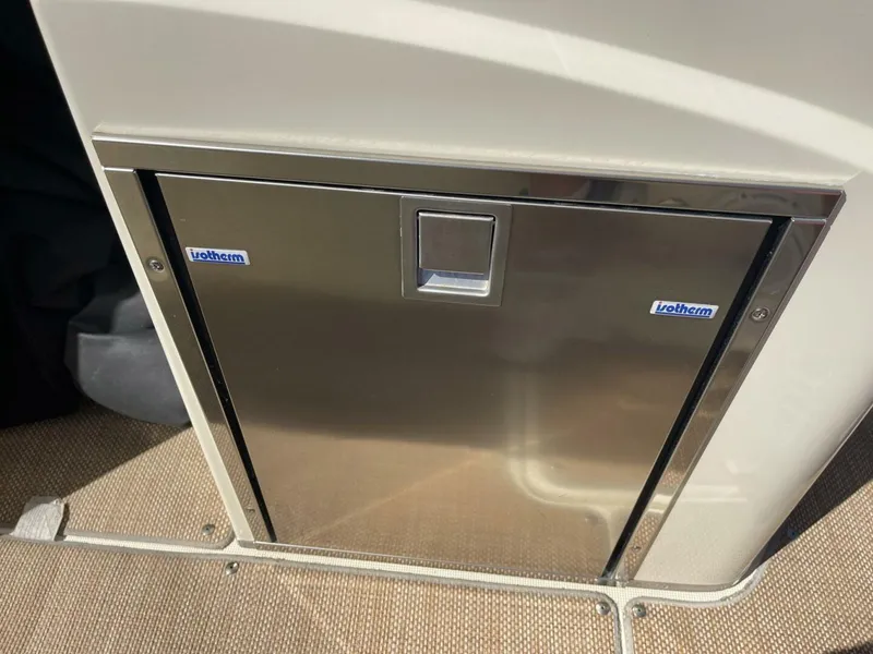 Slide: The Image of Chris-Craft Catalina 30 2020 - 5754989