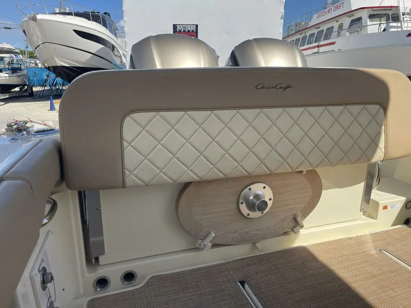 Slide: The Image of Chris-Craft Catalina 30 2020 - 5754992