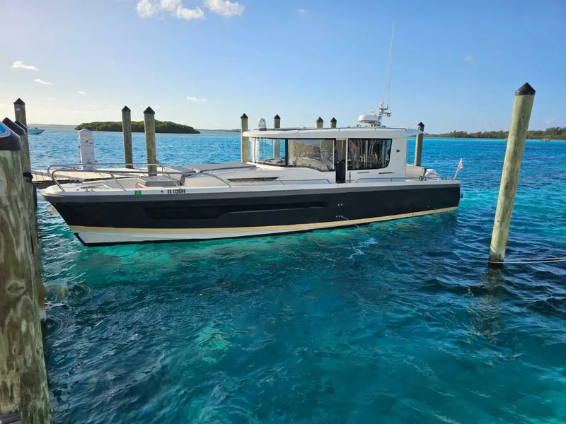 The Image of Nimbus 40 - Ocean Therapy - Exterior Profile 2021 Nimbus 40 C11 - Ocean Therapy  - 5839716