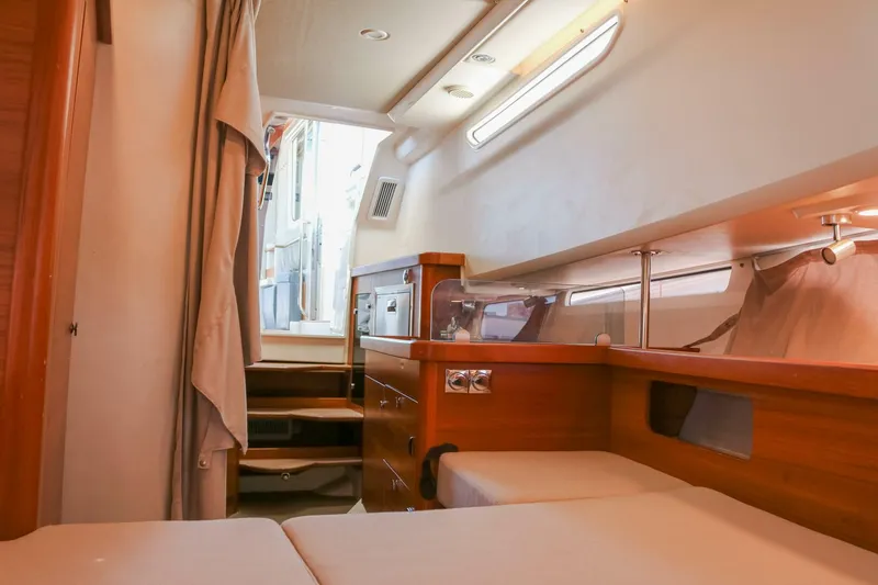 Slide: The Image of Nimbus 40 - Ocean Therapy -  2021 Nimbus 40 C11 - Ocean Therapy  - 5748021