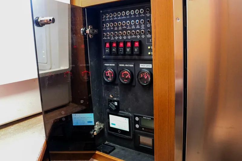 Slide: The Image of Nimbus 40 - Ocean Therapy -  2021 Nimbus 40 C11 - Ocean Therapy  - 5748024