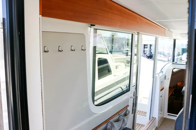 Slide: The Image of Nimbus 40 - Ocean Therapy -  2021 Nimbus 40 C11 - Ocean Therapy  - 5748027