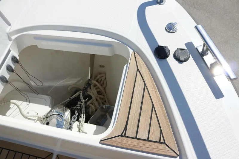 Slide: The Image of Nimbus 40 - Ocean Therapy -  2021 Nimbus 40 C11 - Ocean Therapy  - 5748031