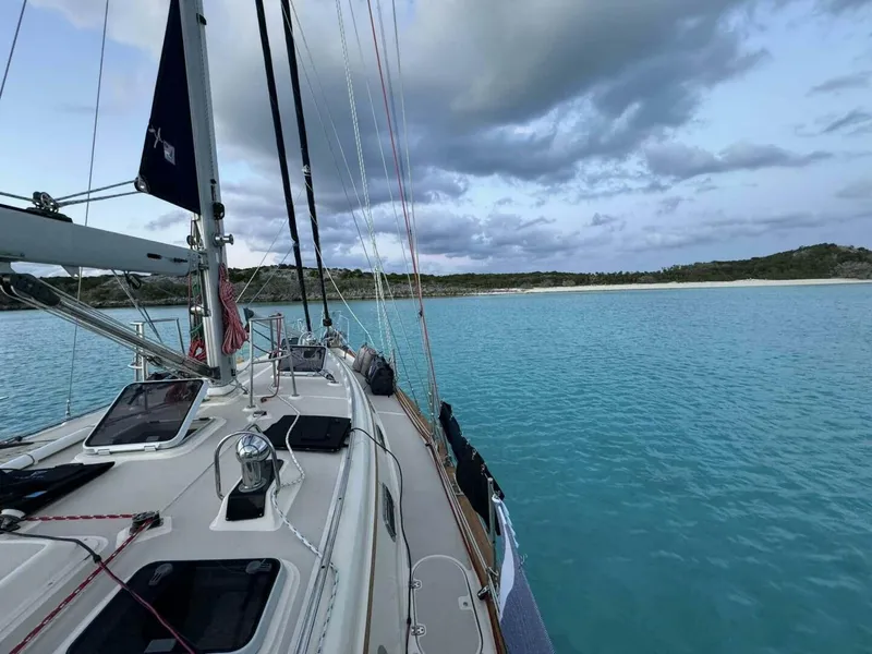 Slide: The Image of Island Packet 420 2001 - 5748832