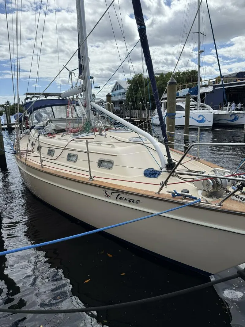 Slide: The Image of Island Packet 420 2001 - 5748828