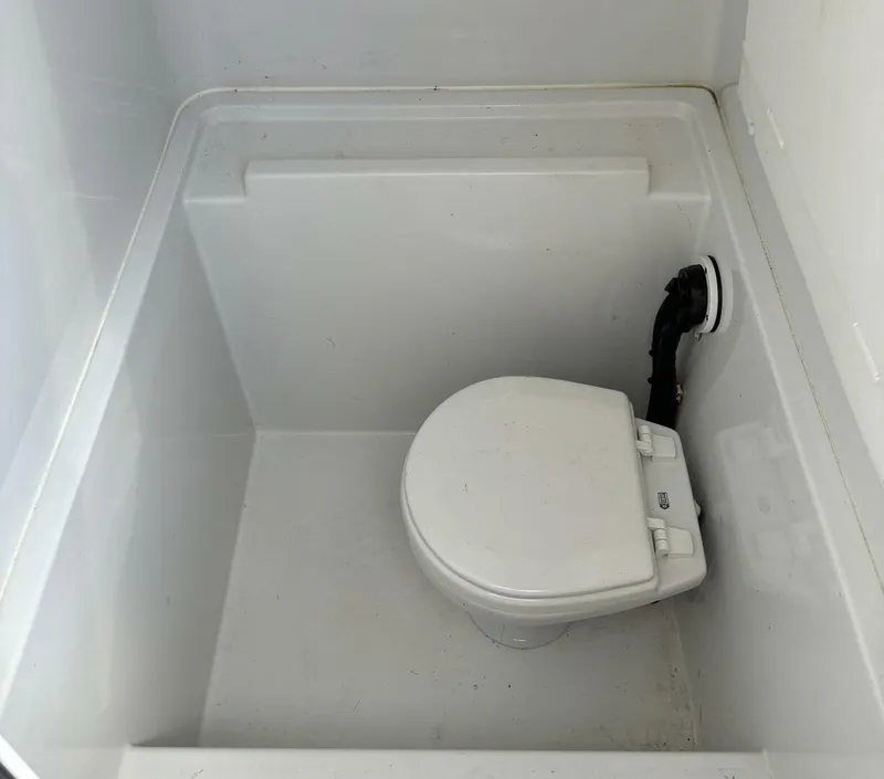 Slide: The Image of Contender 28 Sport 2020 - 5748085