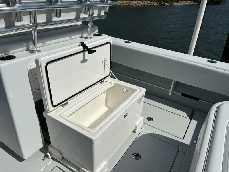 Slide: The Image of Contender 28 Sport 2020 - 5748086