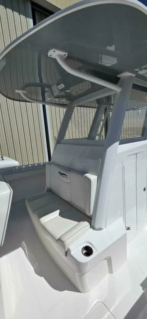 Slide: The Image of Invincible 35 2020 - 5752050