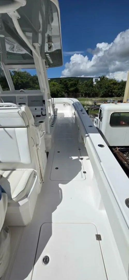 Slide: The Image of Invincible 35 2020 - 5752011