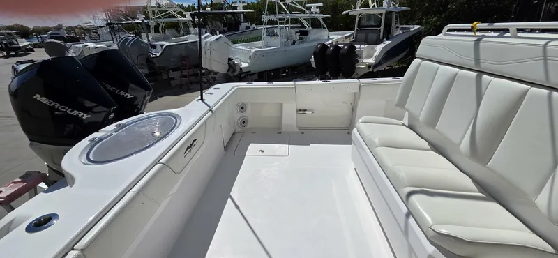 Slide: The Image of Invincible 35 2020 - 5752071