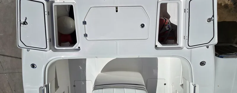 Slide: The Image of Invincible 35 2020 - 5752022