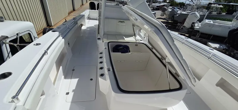 Slide: The Image of Invincible 35 2020 - 5752027