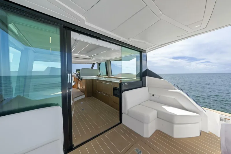 Slide: The Image of 2023 Tiara Yachts EX 60 TRANQUIL MOMENTS II - 5780069