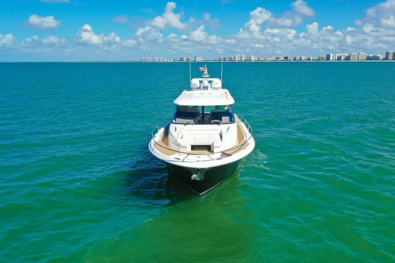 Slide: The Image of Tiara EX 60 2023 - 5781049