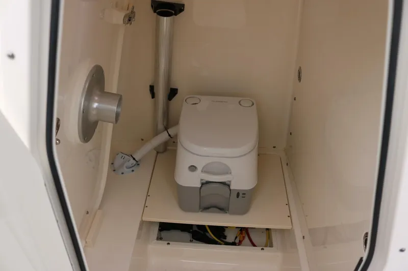 Slide: The Image of Sea Born LX 26 - Head 2024 26' Sea Born LX 26 - 5752963