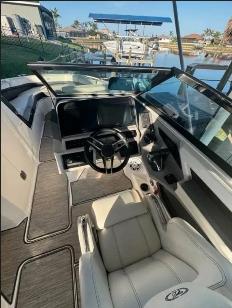 Slide: The Image of Cobalt R8 2022 - 5748931