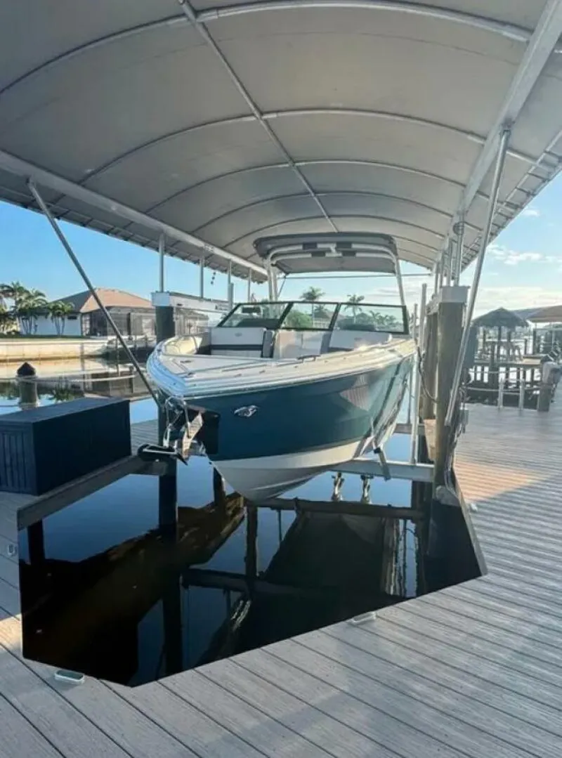 Slide: The Image of Cobalt R8 2022 - 5748933