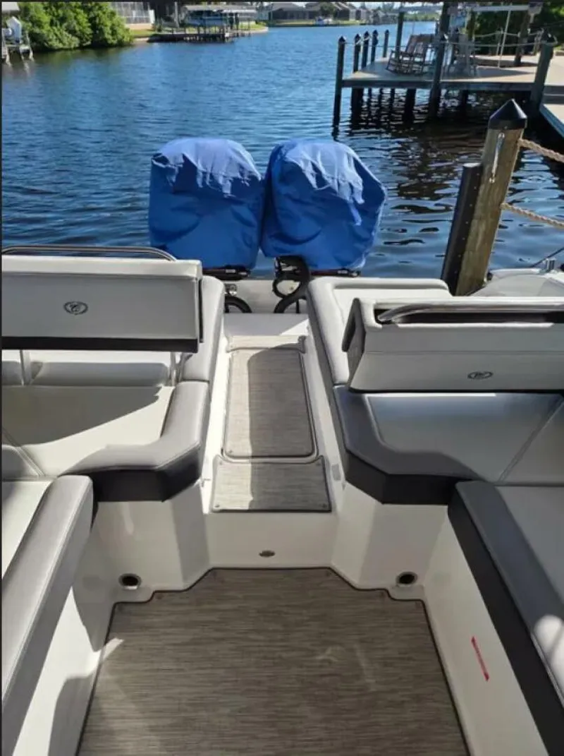 Slide: The Image of Cobalt R8 2022 - 5748918