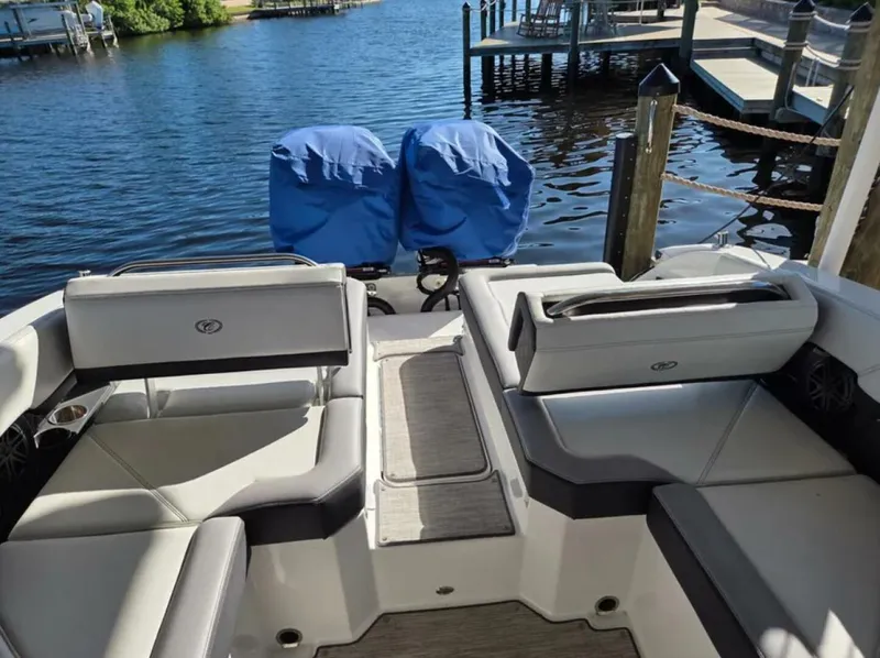 Slide: The Image of Cobalt R8 2022 - 5748919