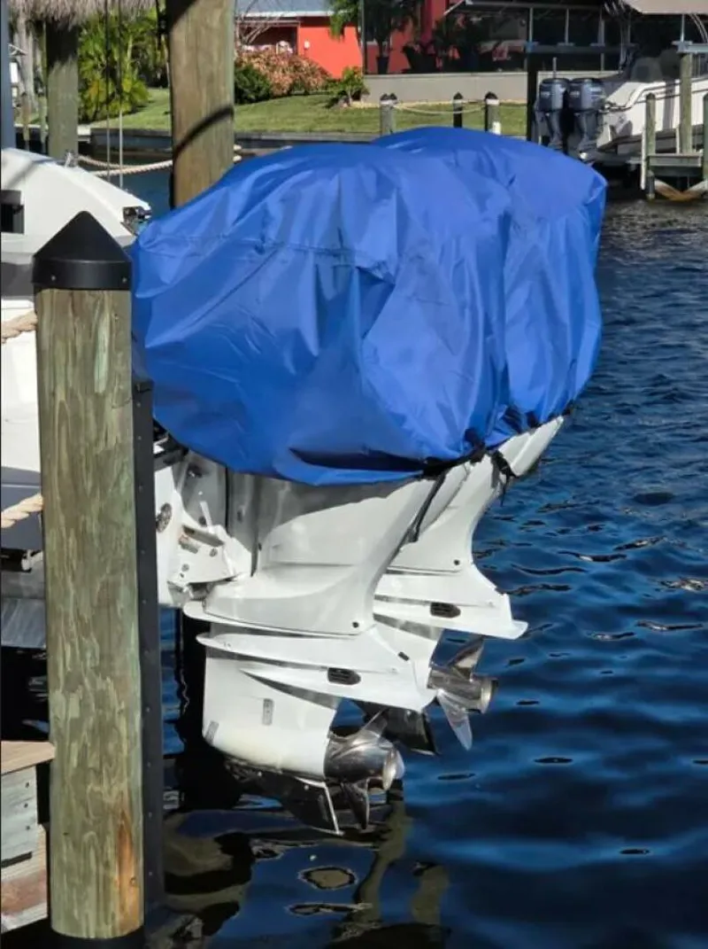 Slide: The Image of Cobalt R8 2022 - 5748926