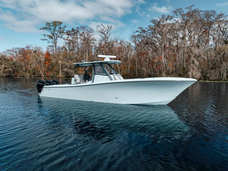 The Image of Front Runner 36 Center Console 2026 - 5748957