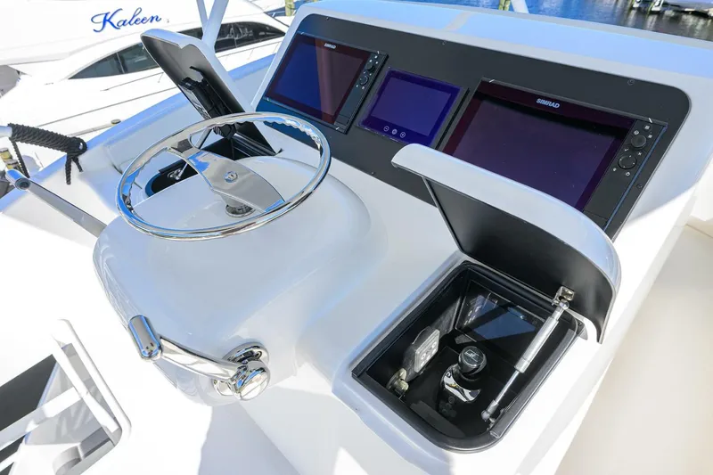 Slide: The Image of Viking 72 - Corintios - Exterior Skybridge 2018 Viking Enclosed Bridge - Corintios - 5756807