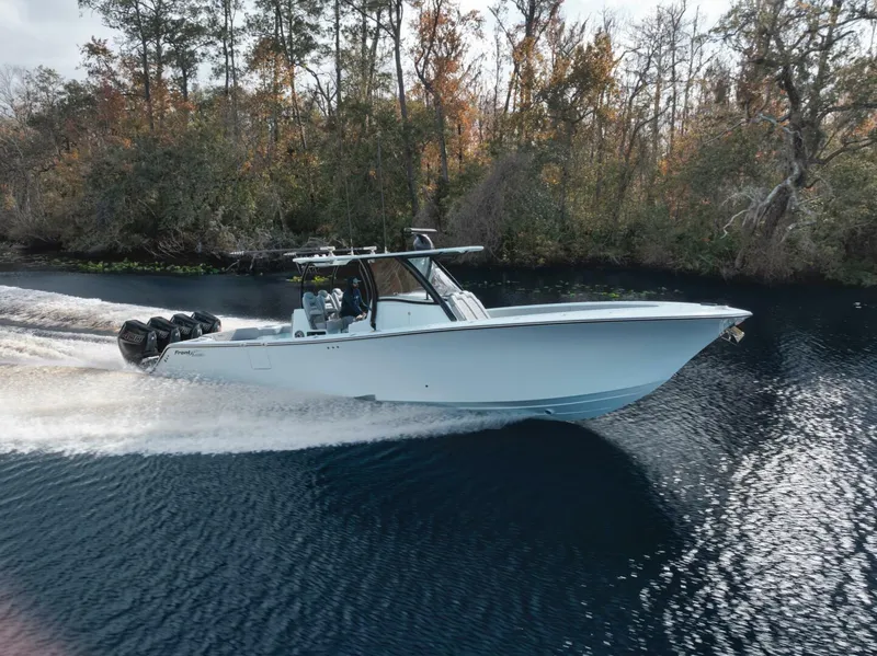 Slide: The Image of Front Runner 39 Center Console 2026 - 5749221