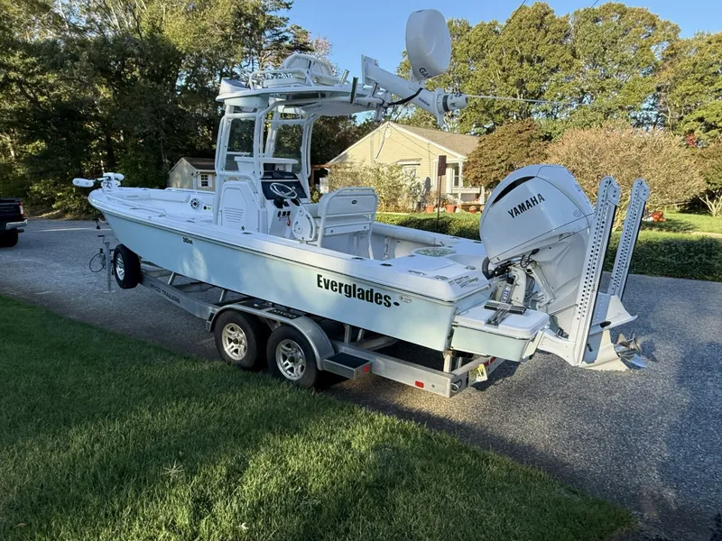 The Image of Everglades 243 Center Console 2023 - 5749342