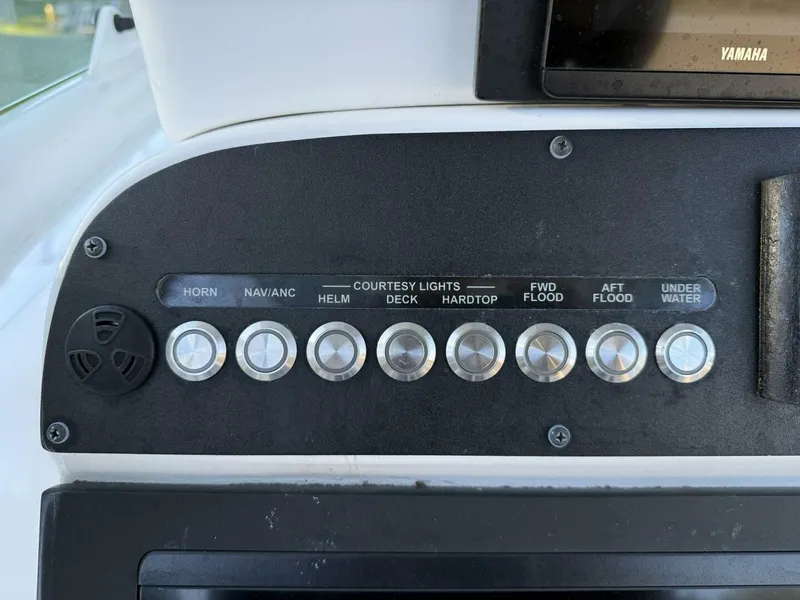 Slide: The Image of Everglades 243 Center Console 2023 - 5749371