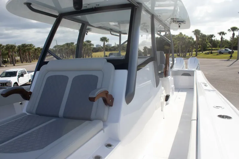 Slide: The Image of Front Runner 43 Catamaran 2026 - 5749505