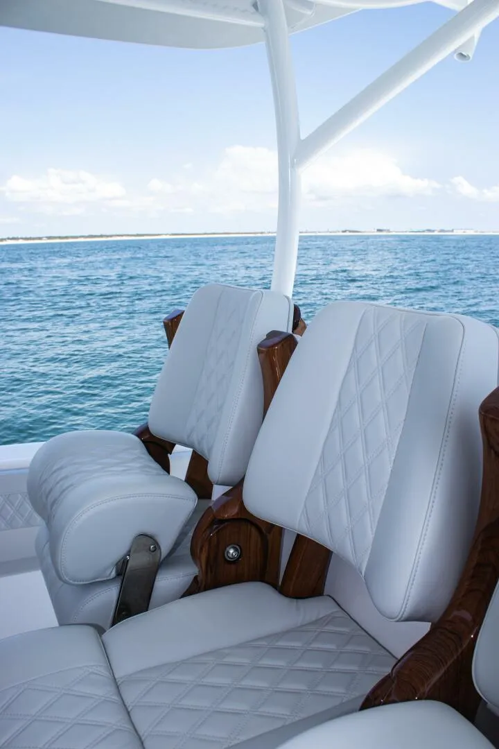 Slide: The Image of Front Runner 43 Catamaran 2026 - 5749496