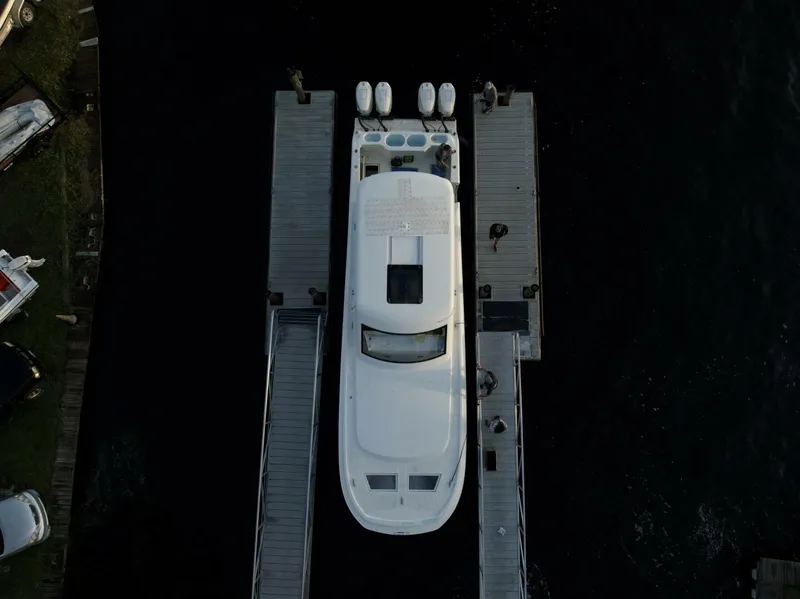 Slide: The Image of Front Runner 43 HTX 2026 - 5749661