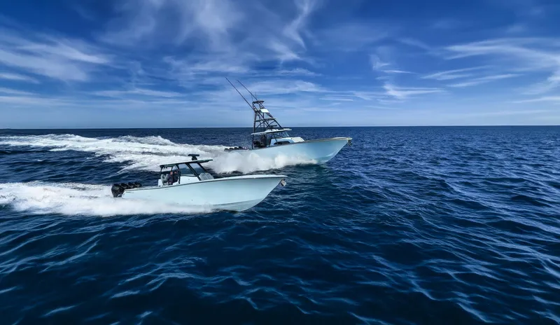 Slide: The Image of Front Runner 47 Center Console 2026 - 5749720