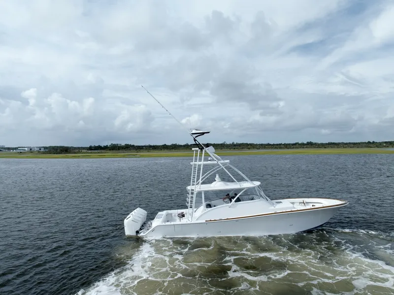 The Image of Front Runner 47 Walk Around 2026 - 5749746