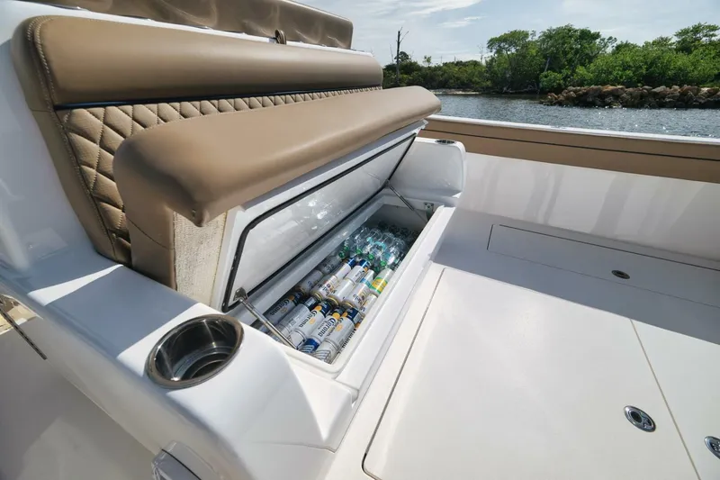 Slide: The Image of Valhalla Boatworks 41 2022 - 5749923