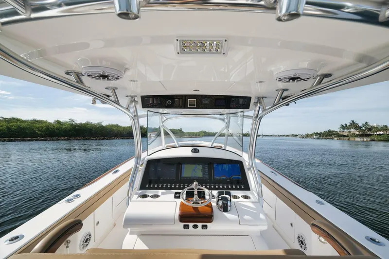 Slide: The Image of Valhalla Boatworks 41 2022 - 5749940