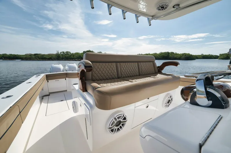 Slide: The Image of Valhalla Boatworks 41 2022 - 5749948