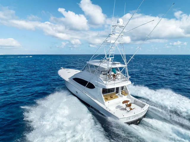 Slide: The Image of Hatteras 68 Convertible 2007 - 11