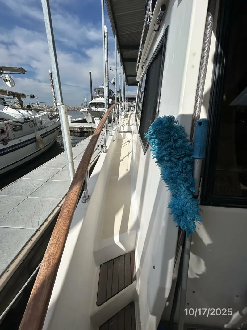 Slide: The Image of 40' Kha Shing port side deck2 - 5753615