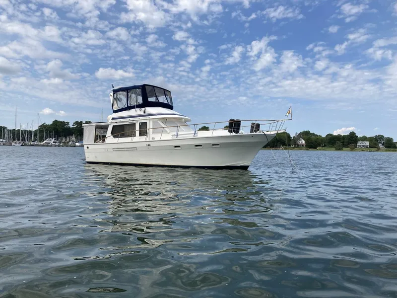 Slide: The Image of 40' Kha Shing starboard forward profile1 - 5761300