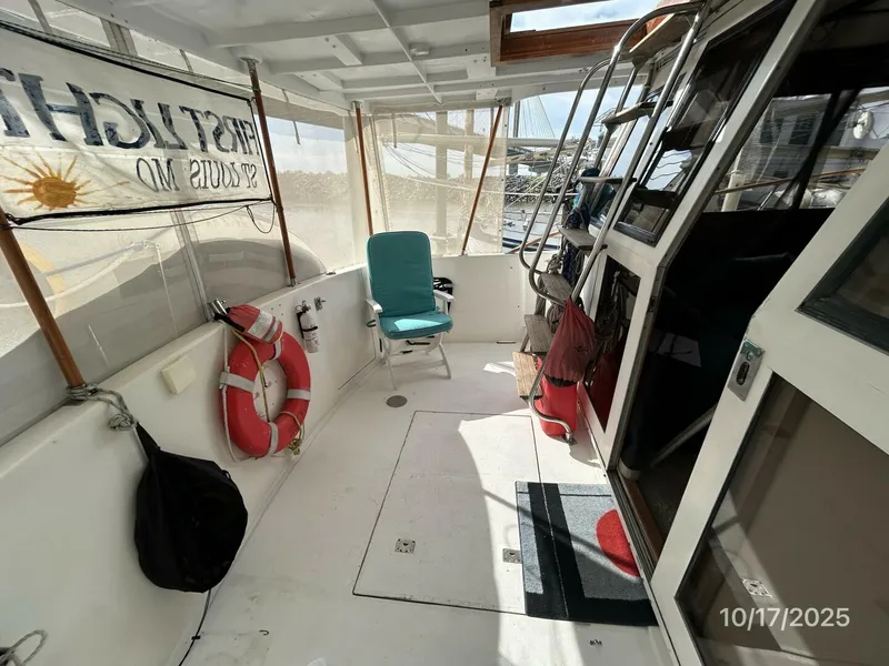 Slide: The Image of 40' Kha Shing aftdeck port - 5753509