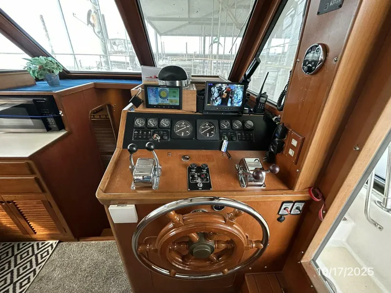 Slide: The Image of 40' Kha Shing lower helm3 - 5753607