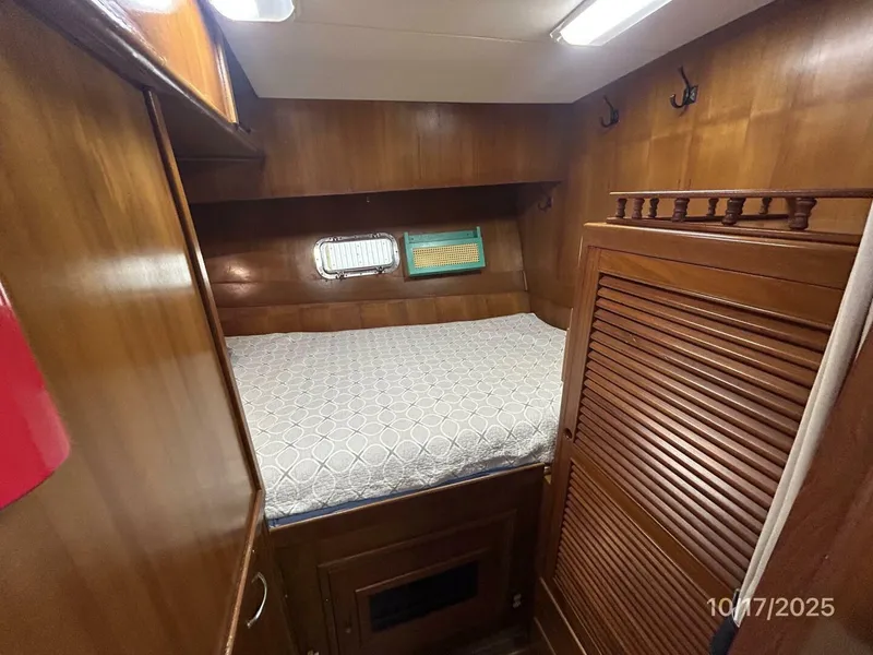 Slide: The Image of 40' Kha Shing guest stateroom - 5753601