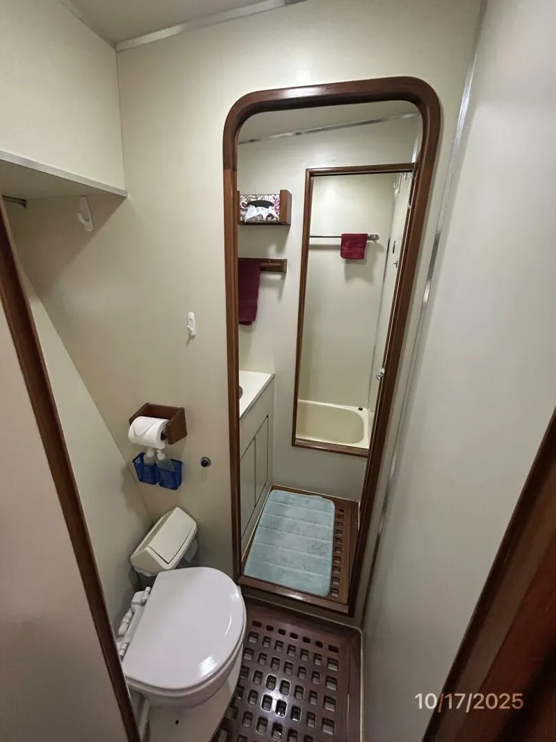 Slide: The Image of 40' Kha Shing head - 5753602