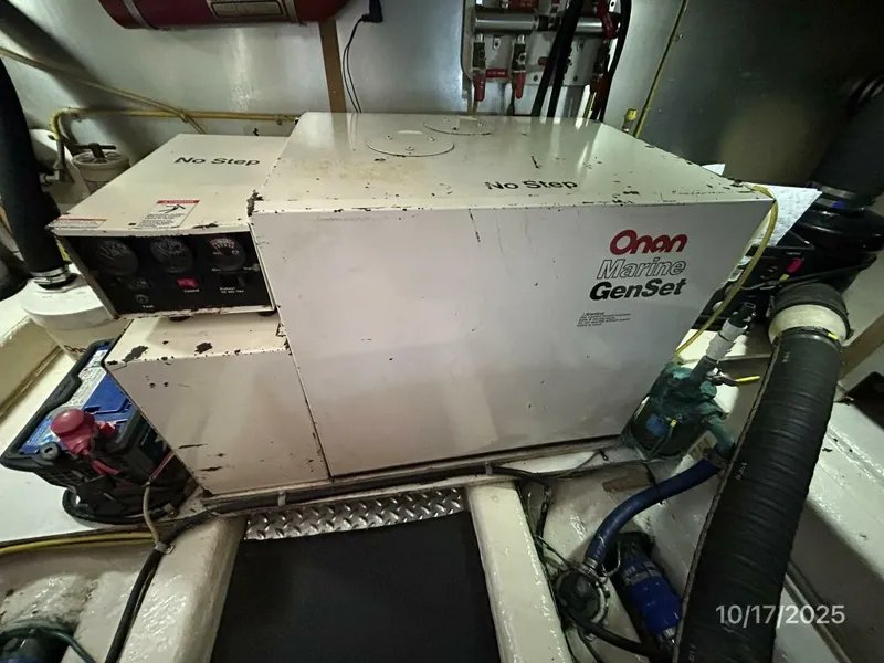 Slide: The Image of 40' Kha Shing generator soundbox - 5753600