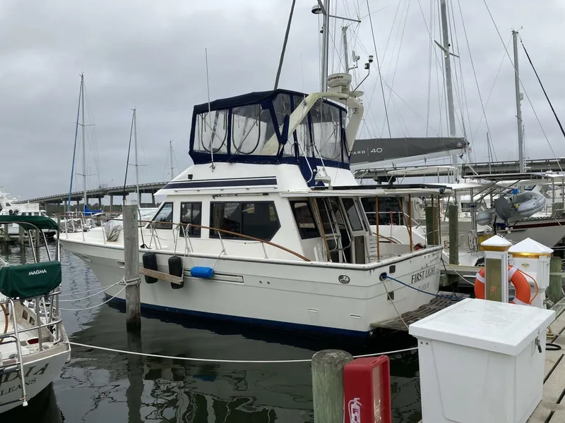 Slide: The Image of 40' Kha Shing port aft profile2 - 5761296