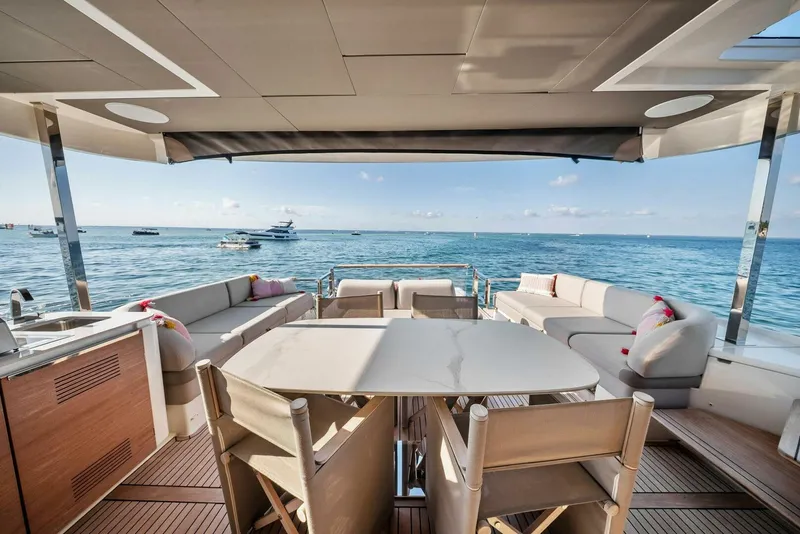 Slide: The Image of 2023 Prestige X70 'Charlotte' - 5750354